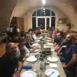 groupe d alternants des mfr rhone a table pour un repas conv