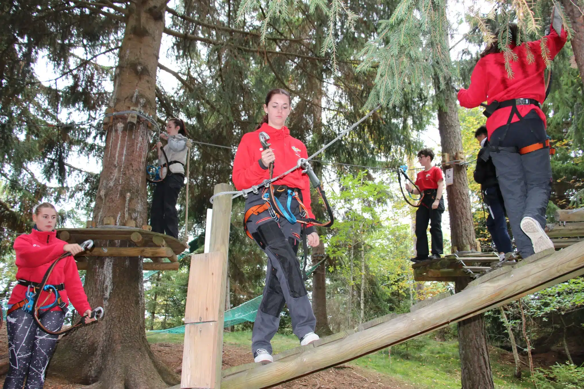 mfr rhone jeunes en stage parcours aventure dans le forez av